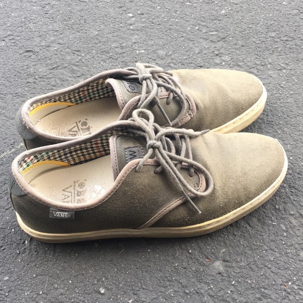 VANS Shoes - Picture 2 of 4
